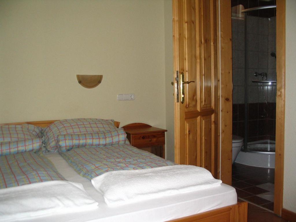 佩泽欧索墨酒店 Balatonföldvár 客房 照片